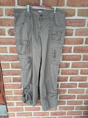 Ladies Cargo Pants in khaki Brown - Casual Utility Style. Lots of pockets